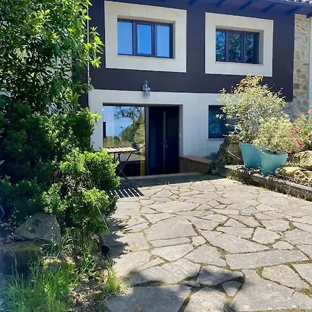 Olas Y Flores Silvestres 2 * Colunga